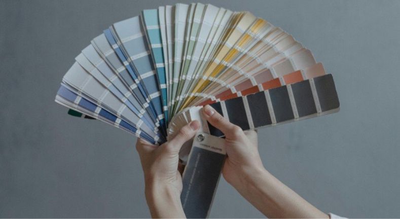 Xromata Maragou logo